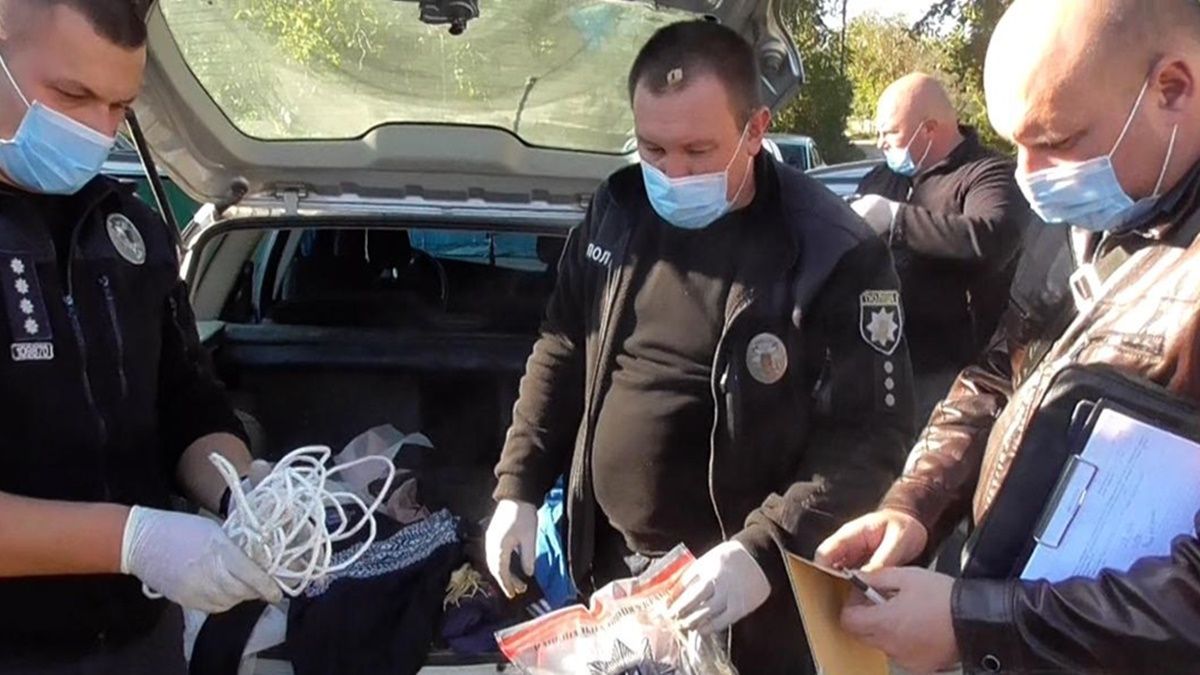 Связали руки и надели мешок: в Винницкой области три человека похитили мужчину