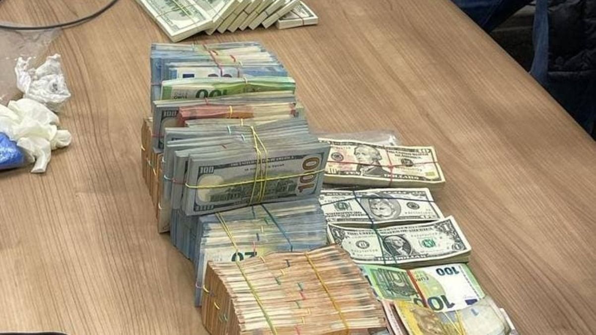 Из Украины в Крым и обратно незаконно переводили миллионы долларов в криптовалюте