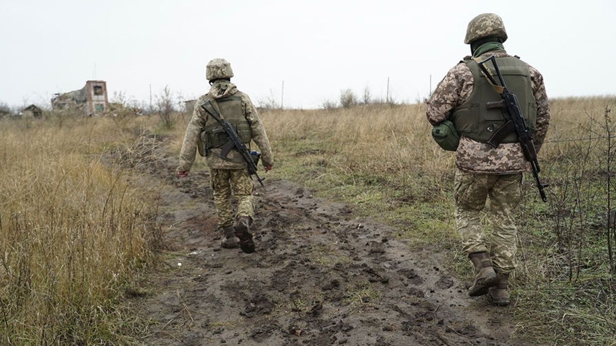 Доба на Донбасі: бойовики обстріляли позиції українських військових біля 4 населених пунктів