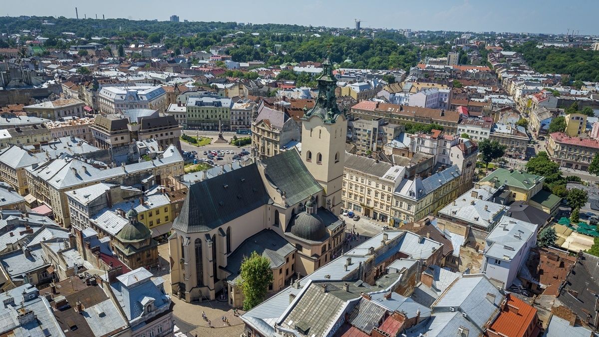 У Львові електропостачання відновили на 99% - Садовий