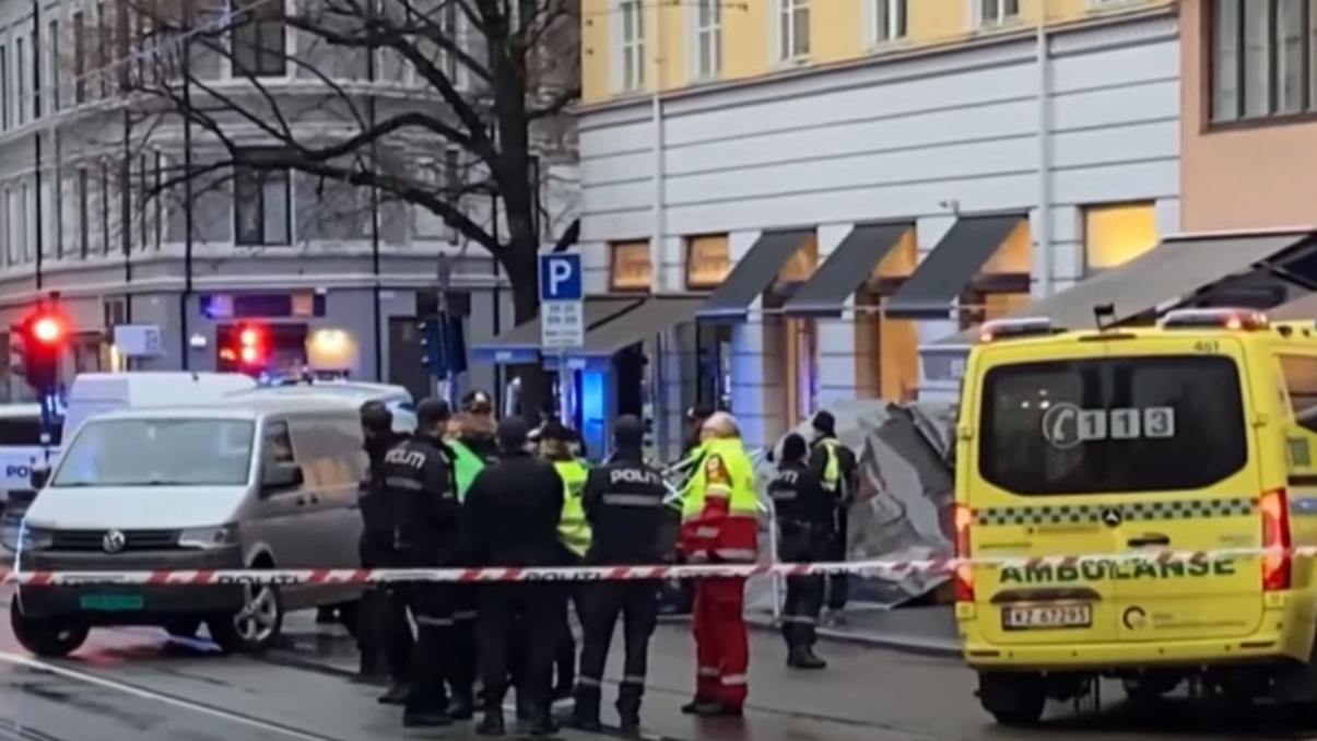 В Норвегии россиянин с ножом напал на прохожих: пострадал полицейский