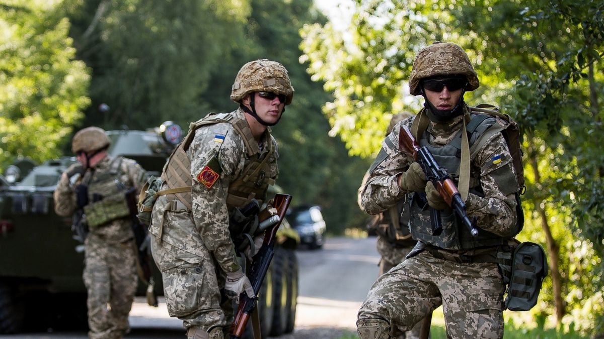 Швеция поддерживает создание военной миссии в Украине