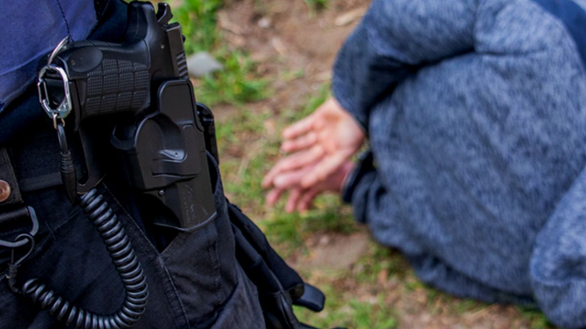 В Черновицкой области парень зарезал свою маму и младшую сестру, выбросил тела в колодец и уехал в другой город