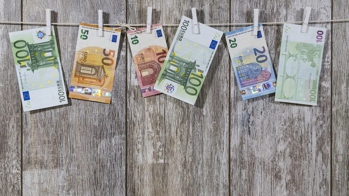 Євро виріс у ціні, що з доларом: курс валют на 7 грудня в Україні