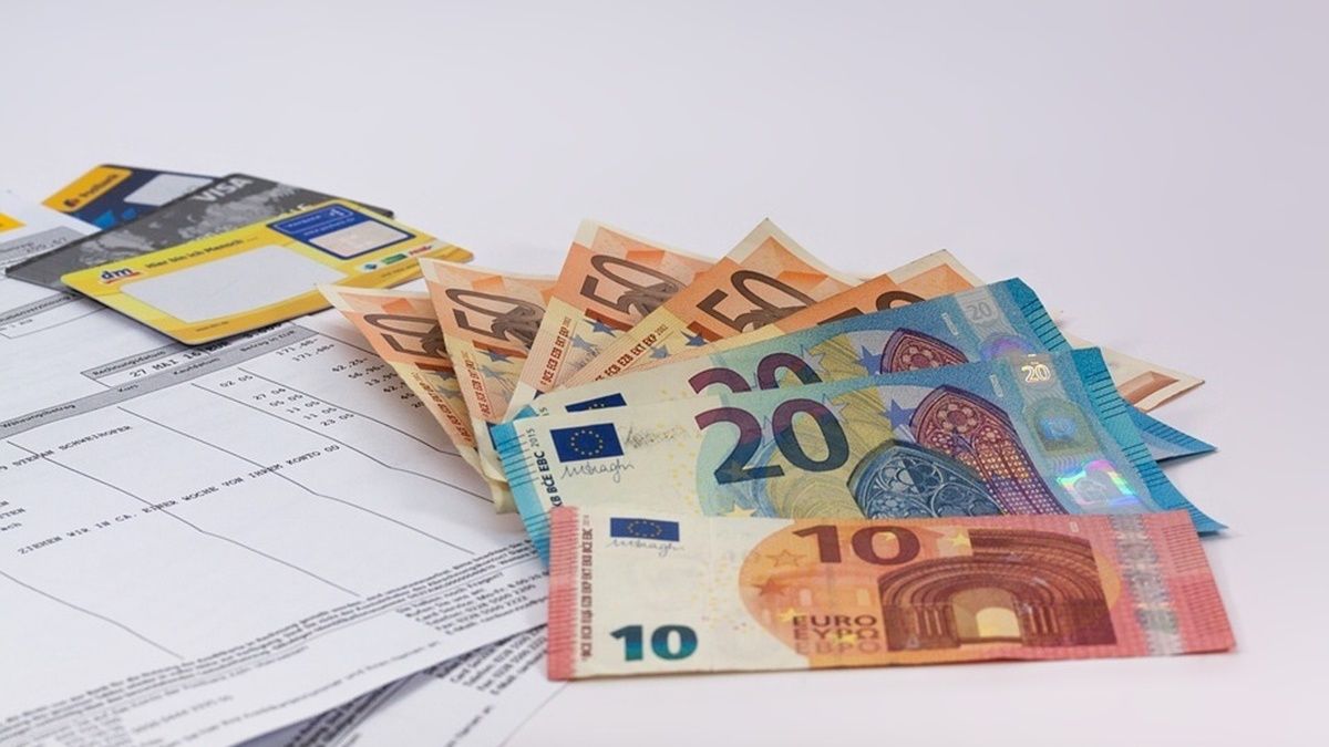 Євро виріс у ціні, що з доларом: курс валют на 9 грудня в Україні