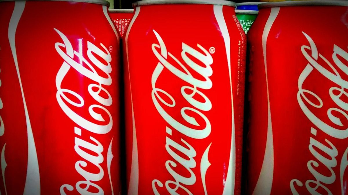 Coca-Cola, Tesla, Meta: акції яких відомих світових компаній можуть купити українці