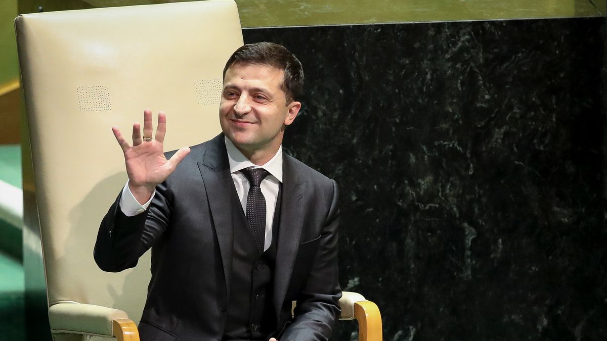Треть украинцев считает действующую власть некомпетентной – результаты опроса