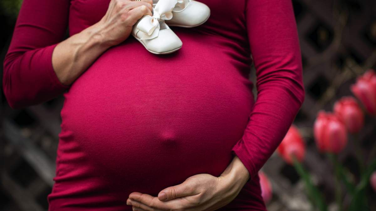 В Украине в следующем году будут выделять 15 тысяч гривен на роды
