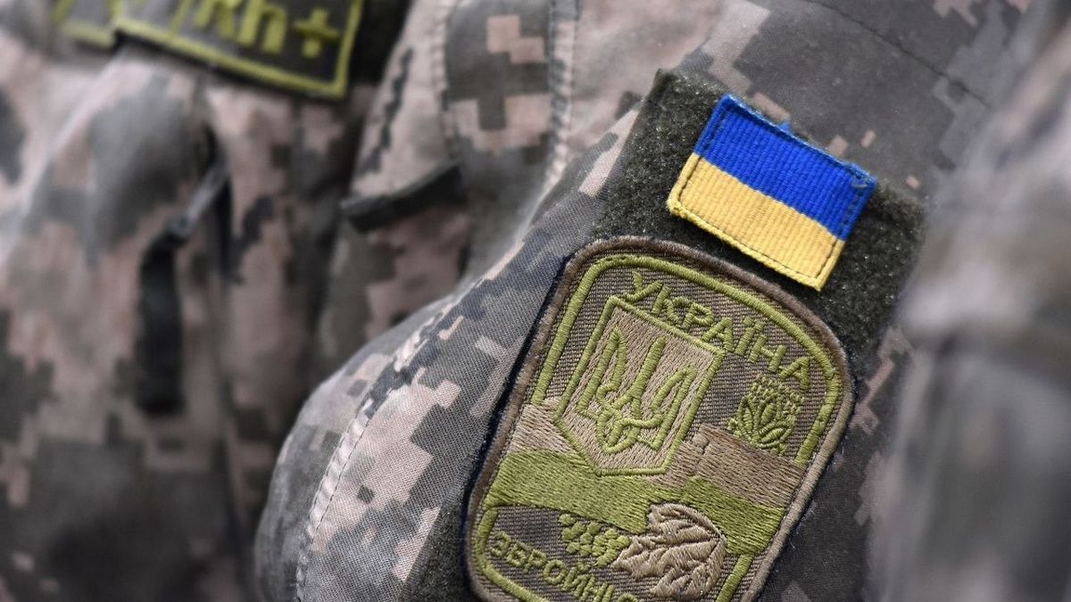 Військового, якого знайшли мертвим у лісосмузі під Дніпром, убив його товариш по службі