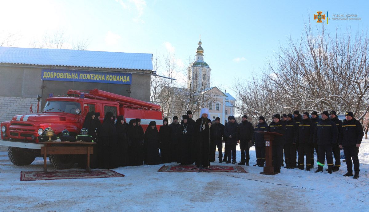 В Украине появилась первая добровольная пожарная дружина, в которой служат монахини