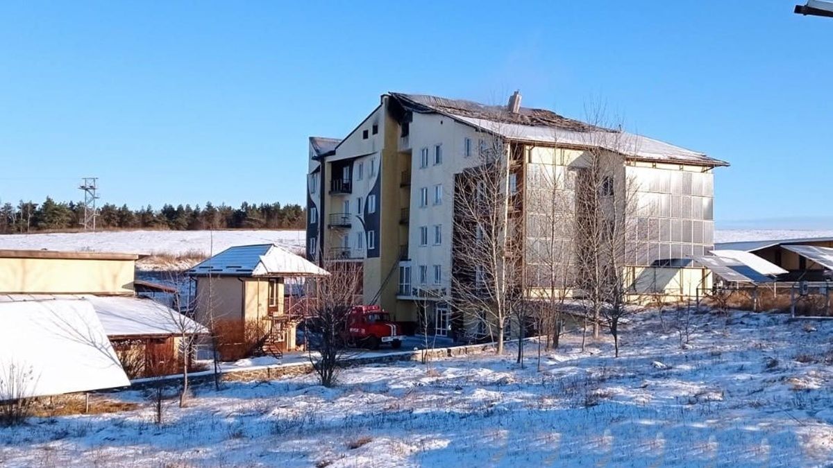 Во время пожара на базе отдыха «Баттерфляй» под Винницей погибла девушка: в этом винят арендаторку отеля