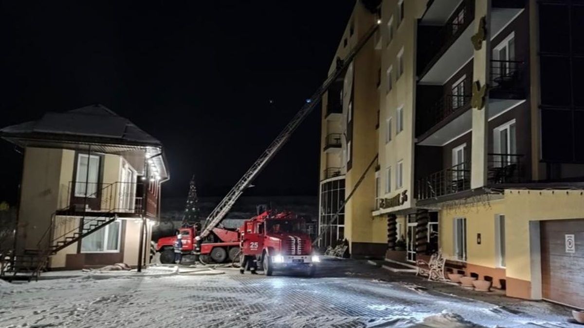 В пожаре на базе отдыха «Баттерфляй» под Винницей погибла девушка. Огонь было нечем тушить – арендаторку отеля арестовали