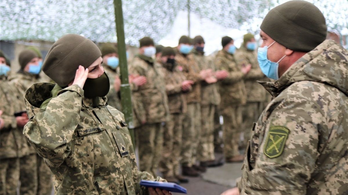 До Ради внесли проект закону про добровільний військовий облік для українок