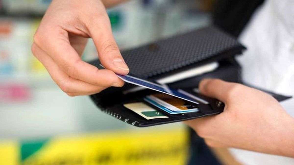 Как в Украине будут работать банки: в праздники и в 2022 году
