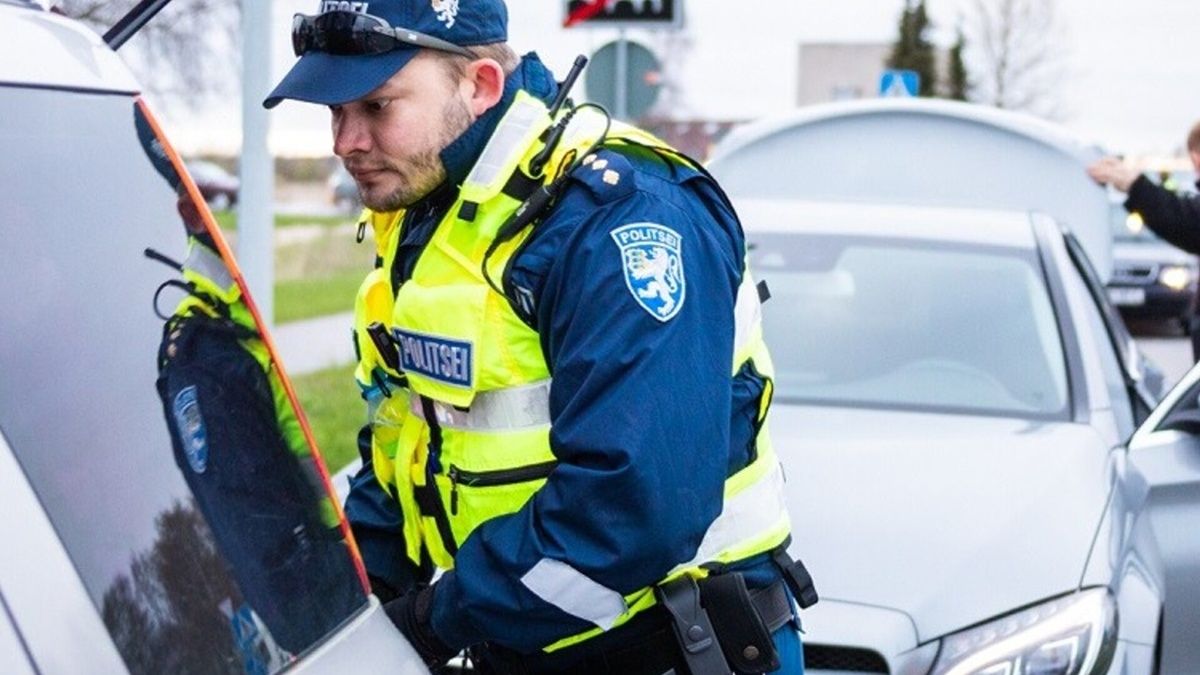 Українець в Естонії попався п'яним за кермом і тричі намагався підкупити поліцейських