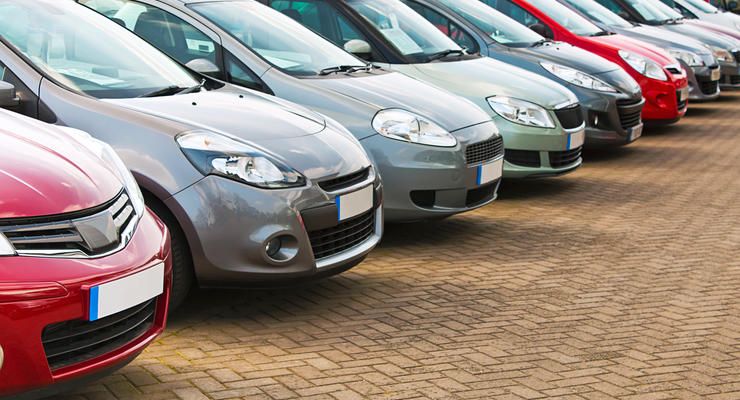До Нового року українці купили рекордну кількість нових авто