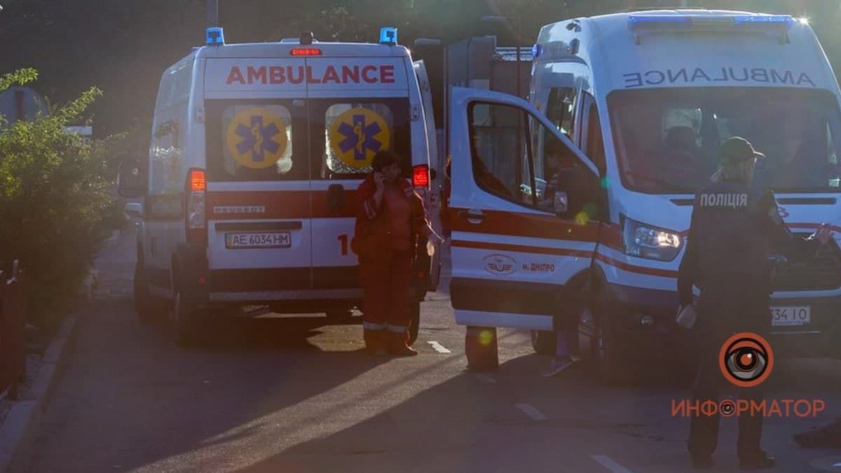 В Мариуполе на заводе в подсобке нашли мёртвыми трёх человек