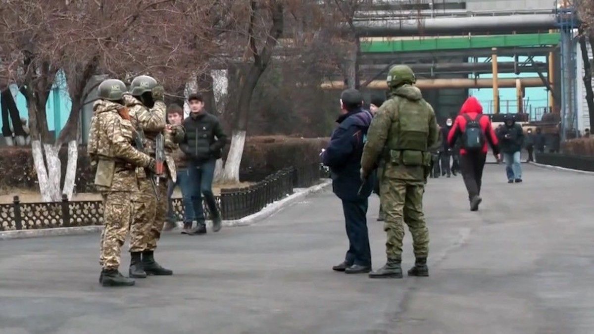 ОДКБ начинает выводить свой контингент из Казахстана