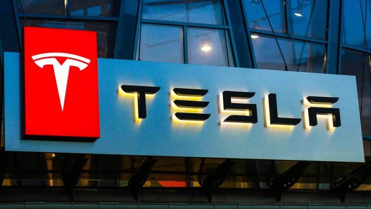 Влада Каліфорнії звинуватила компанію Tesla у расизмі та приниженні чорношкірих