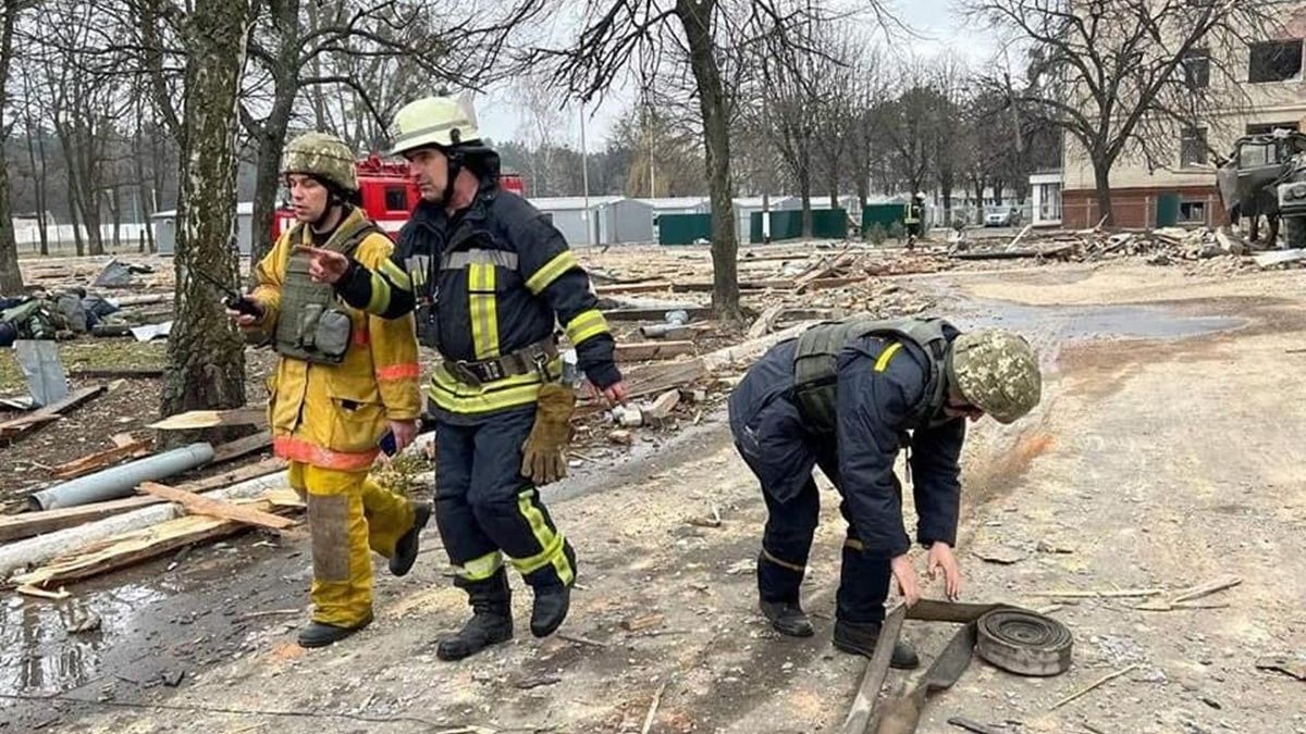 Обстрел детского садика в Сумской области: погиб охранник, ранены дети и женщина