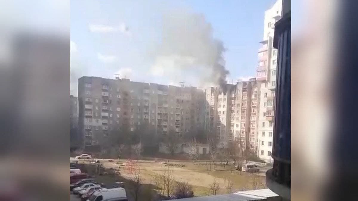 В Чернигове оккупанты обстреляли жилой дом из «Градов»