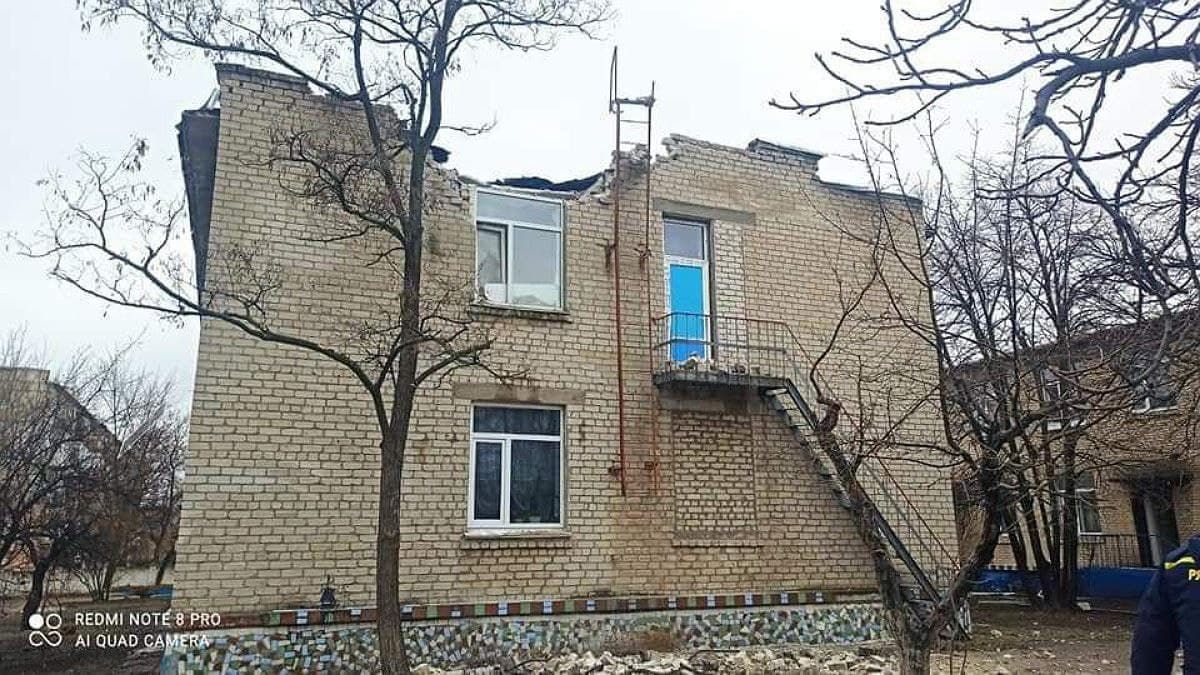 У Сєвєродонецьку окупанти пошкодили дах дитсадка та тепломережу