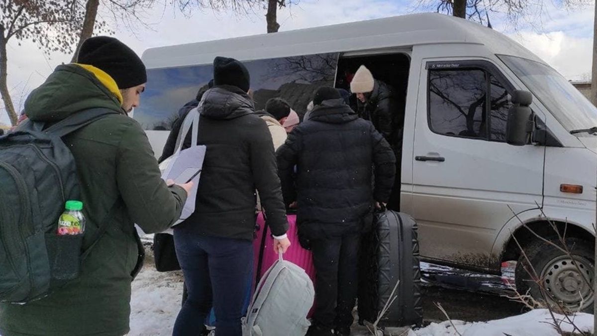 Эвакуацию мирного населения из Сум продлили: график