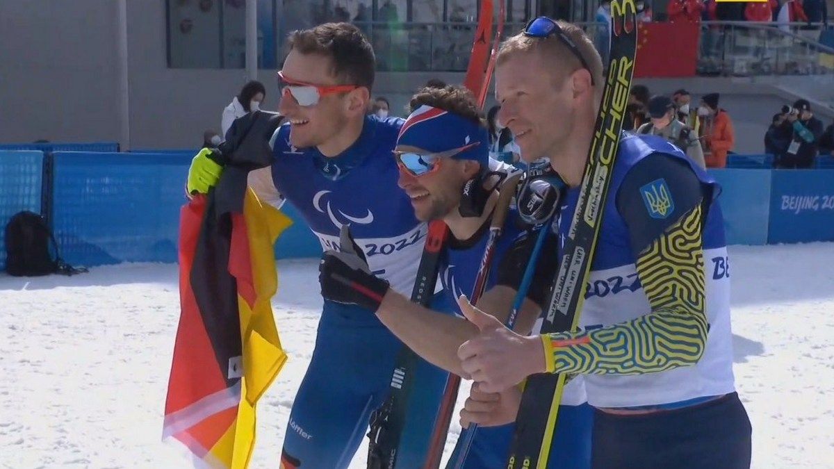 Паралимпийские игры в Пекине: в лыжном спринте Оксана Шишкова выиграла серебряную медаль, а Григорий Вовчинский стал бронзовым призёром