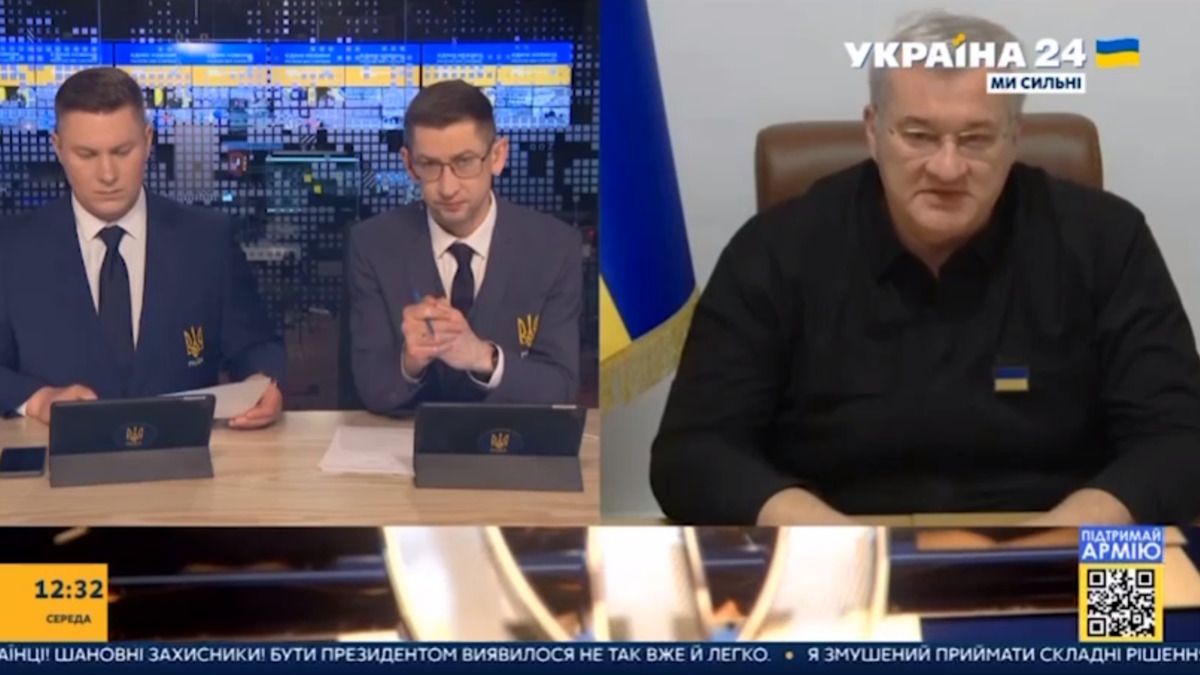 Вражеские хакеры запустили фейк о капитуляции в украинских СМИ. Зеленский опроверг его