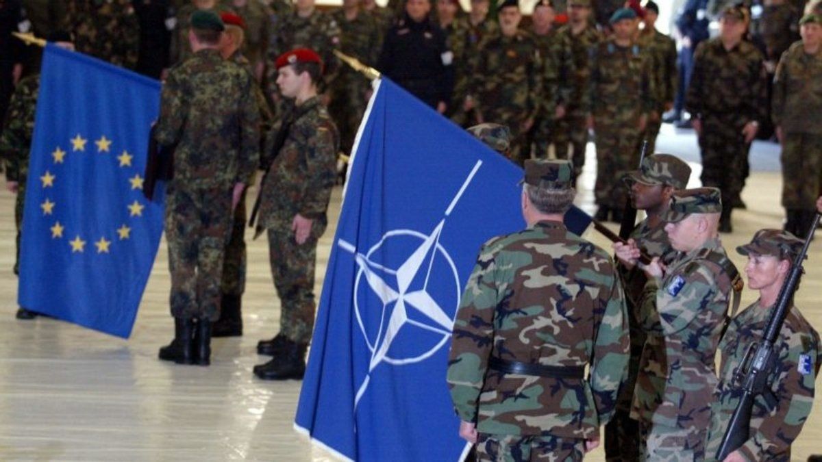 НАТО сформирует миротворческий контингент для Украины и предоставит ВСУ новое оружие