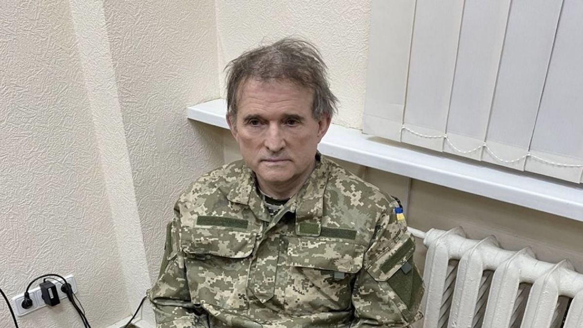 Медведчука обов'язково ліквідують у Росії, тому вижити він може лише в українській в'язниці - Подоляк