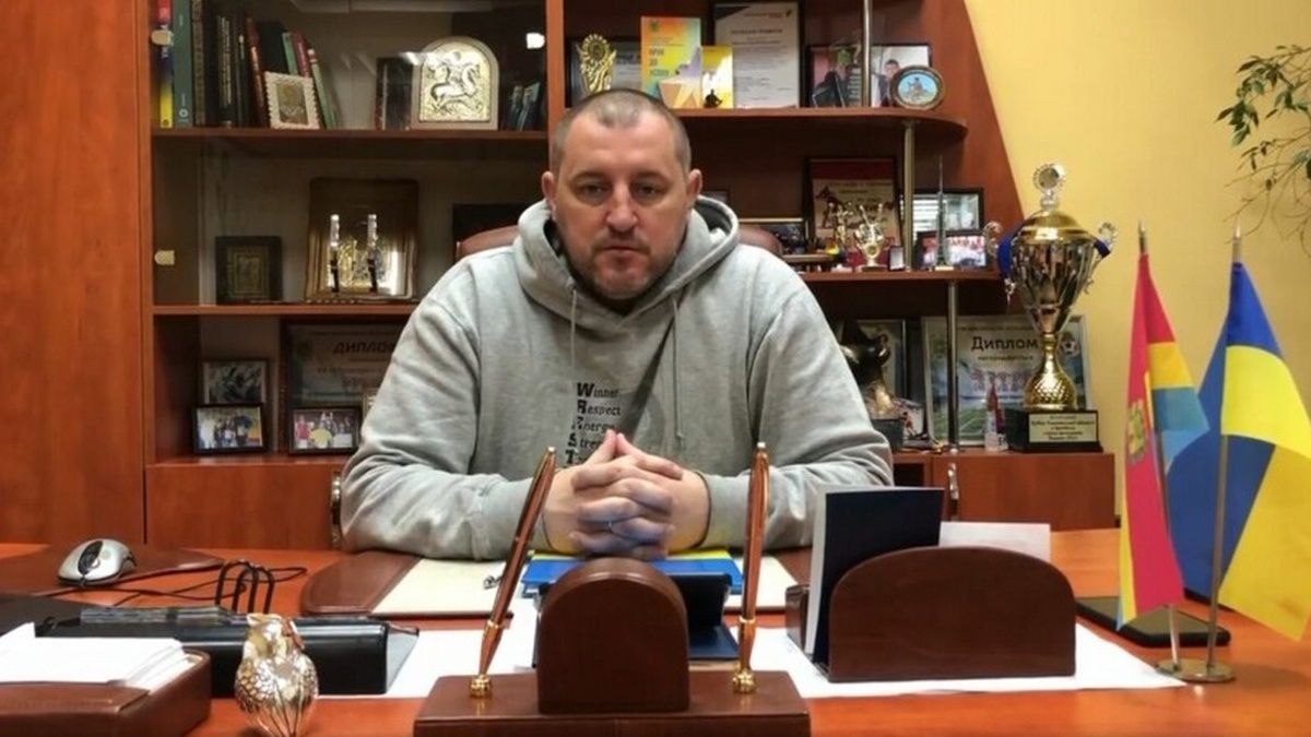 Мер Куп'янська, який здав місто окупантам, втік із сім'єю до росії