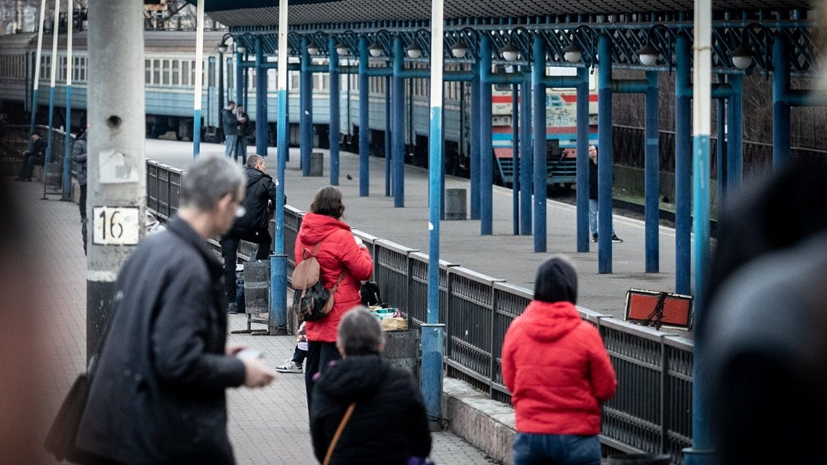 УЗ возобновляет ж/д сообщение между Сумами и Киевом