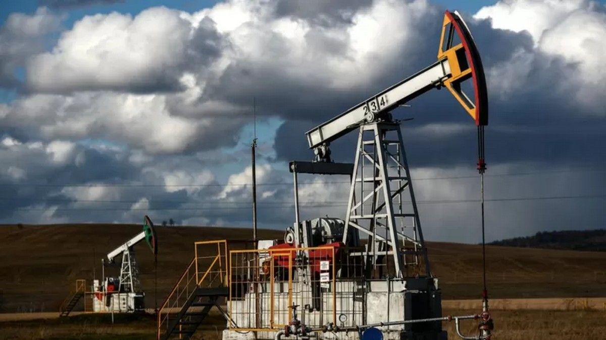 Япония планирует ввести эмбарго против российской нефти