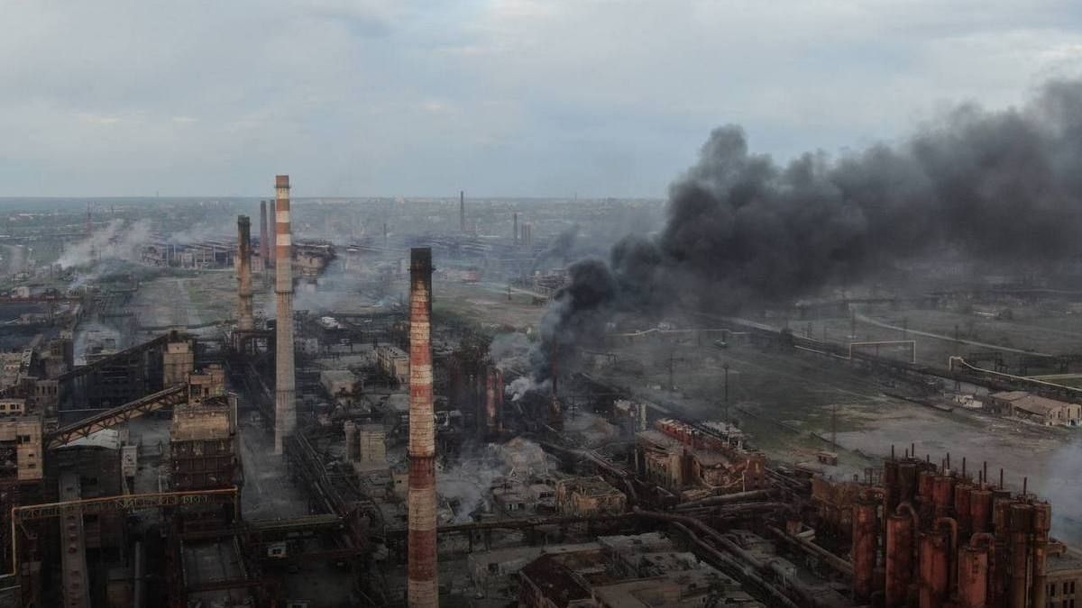 Окупанти блокують підземні виходи з "Азовсталі": захисники Маріуполя атакують рашистів