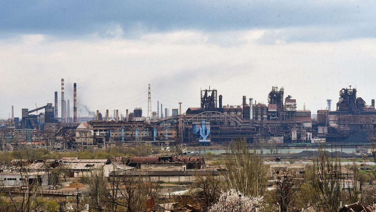 Эвакуация из «Азовстали»: гуманитарная операция по спасению военных продолжается