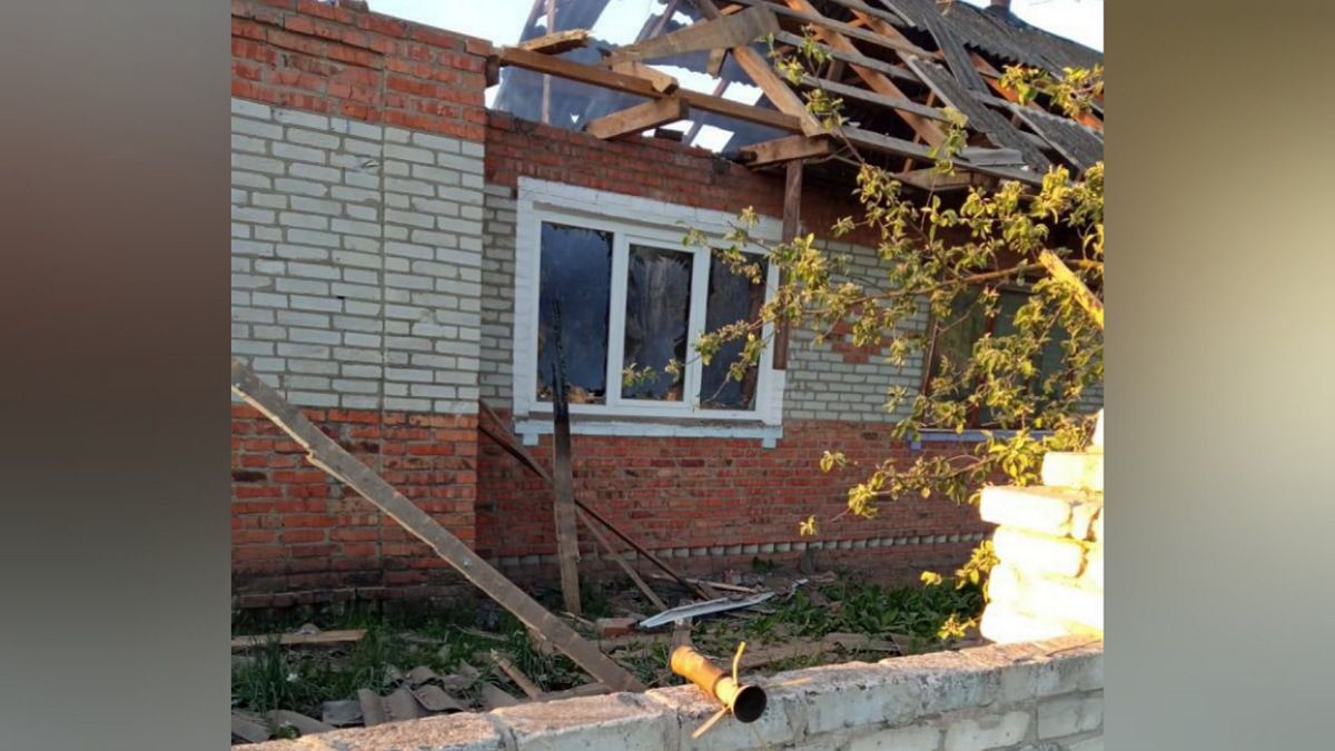 Бойовики обстріляли з «Градів» Сумську область: влучили у житловий будинок