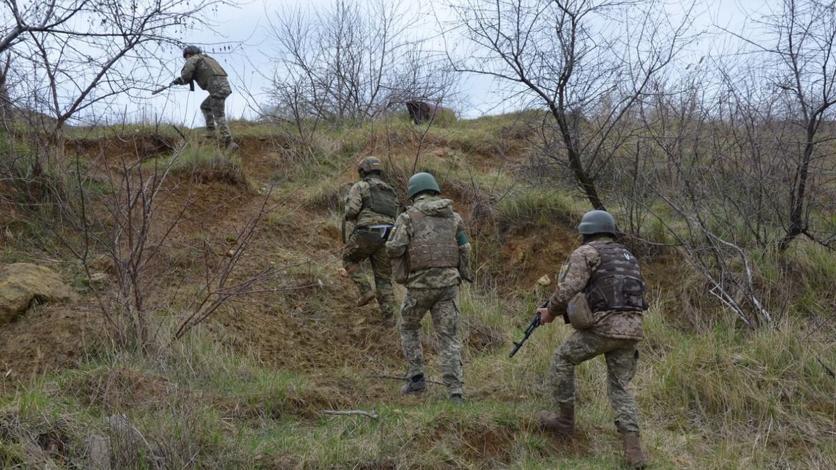 В Україні продовжили воєнний стан та мобілізацію