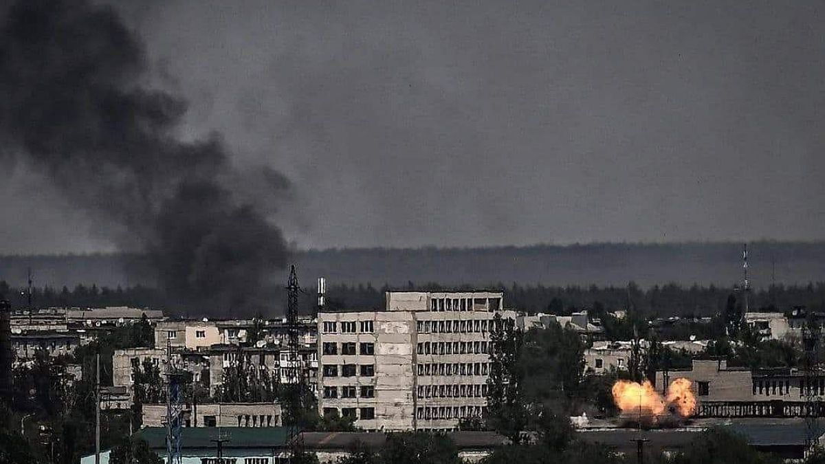 У Сєвєродонецьку окупанти пошкодили склад із метанолом: яка ситуація у Луганській області