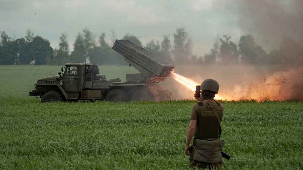 Українські воїни показали на відео, як знищують ворожі безпілотники