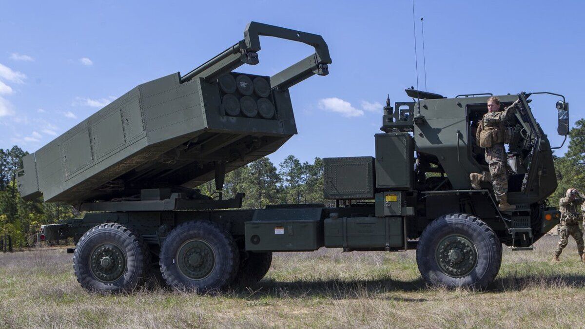 Резніков: в Україну прибули ще чотири РСЗВ HIMARS