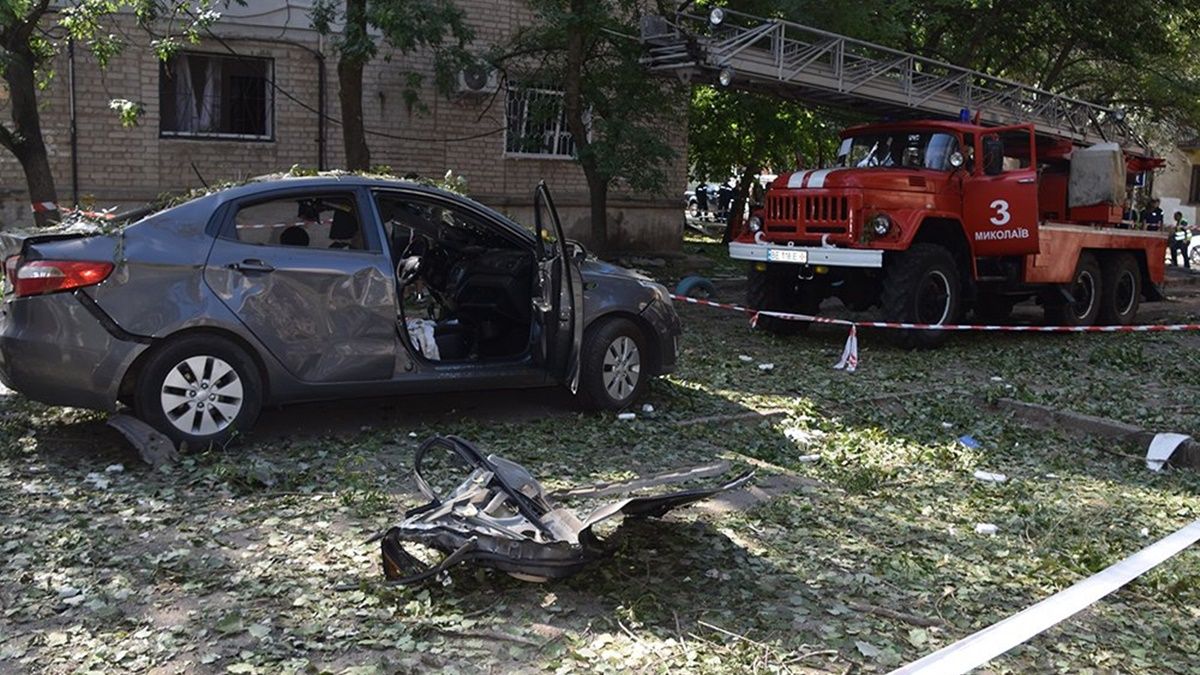 У житловий квартал Миколаєва влучили ракети окупантів: загинув чоловік, постраждали 19 людей