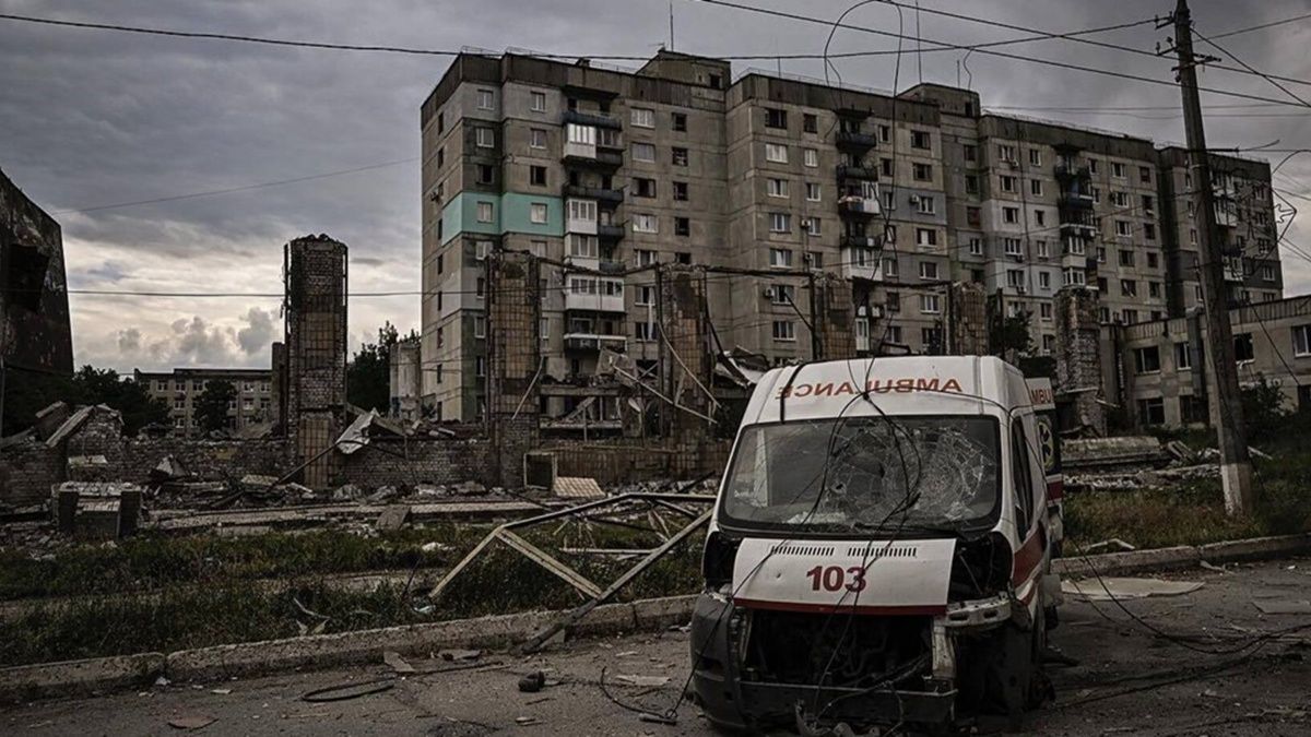 В Лисичанск собираются ограничить въезд — власти ожидают активизации боевых действий