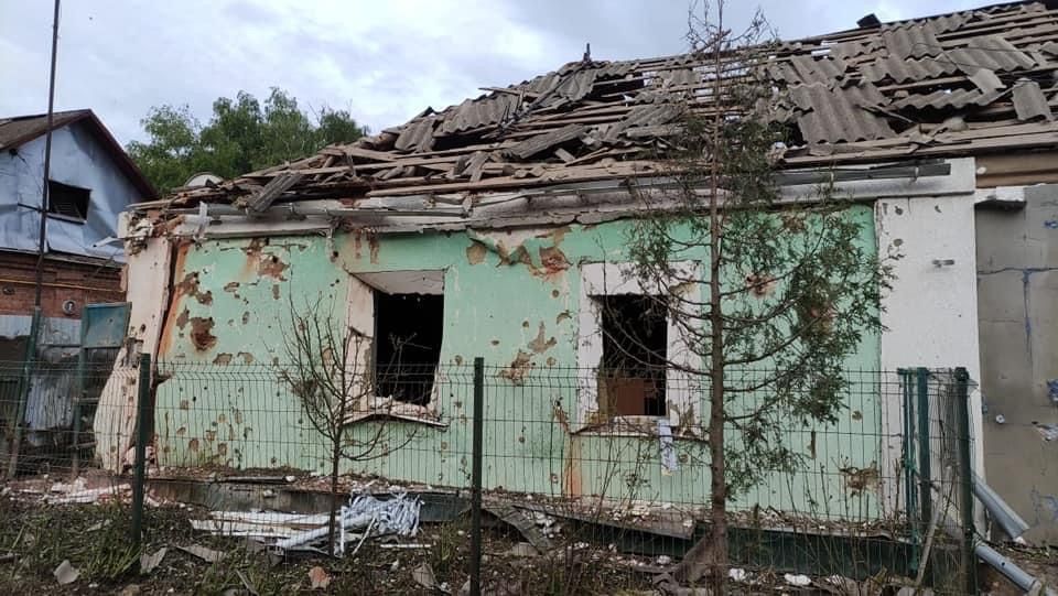 Мешканці Чугуєва на Харківщині сидять під масивними обстрілами, влада просить не виходити на вулиці
