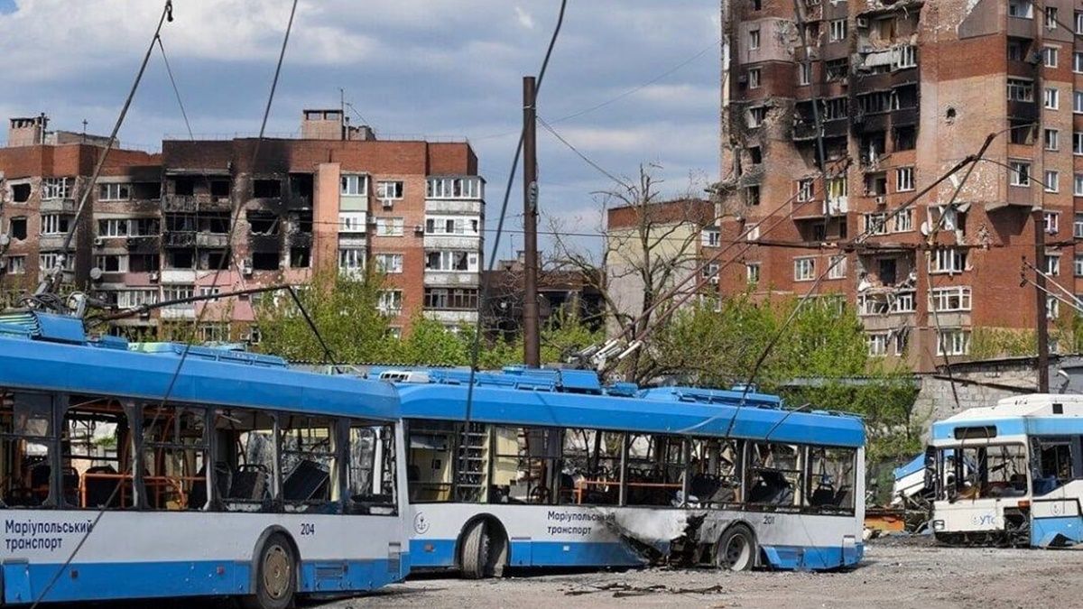 Жителі Маріуполя все більше незадоволені ставленням окупантів до їх потреб: ще трохи і почнуть бити колаборантів