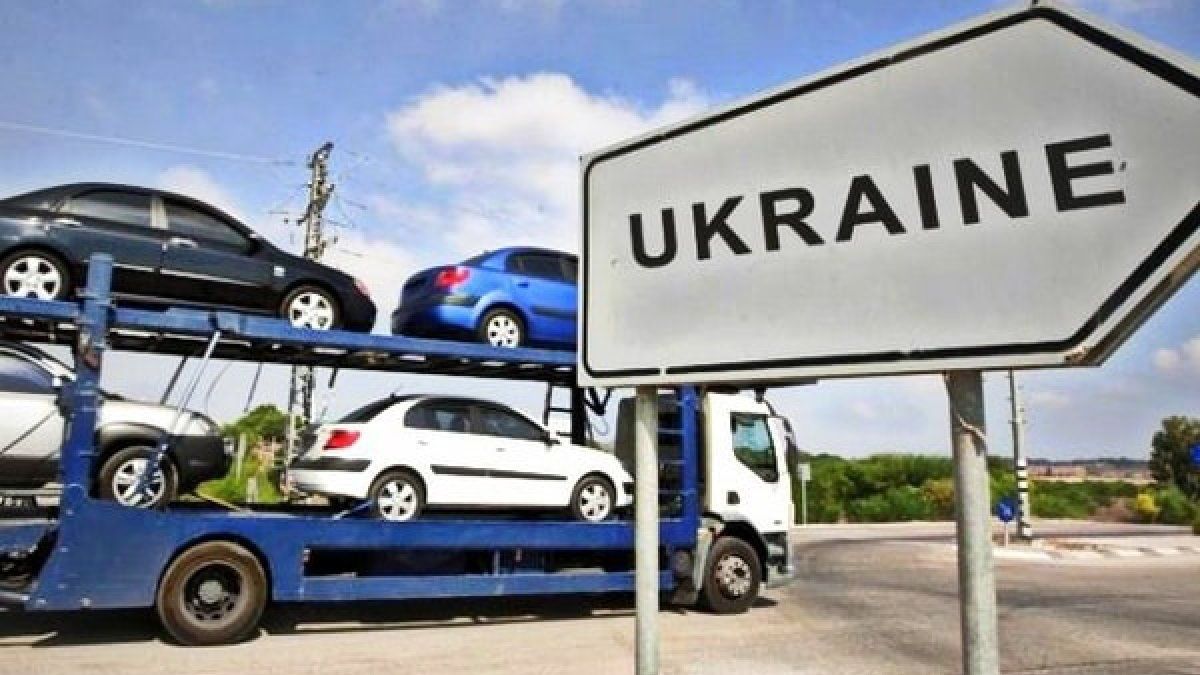 Растаможка авто через «Дію» и элитные автомобили в 8 раз дороже: «автомобильные» законопроекты