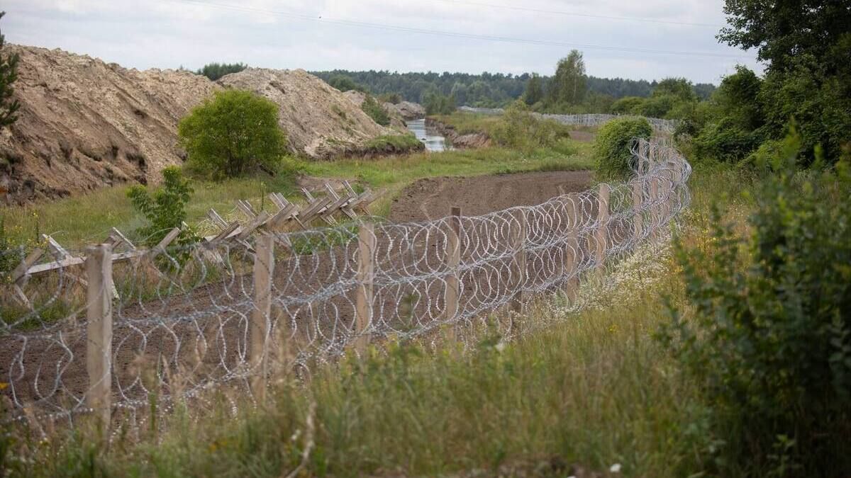 Граница между беларусью и Украиной укреплена: наши защитники в режиме онлайн следят за ситуацией