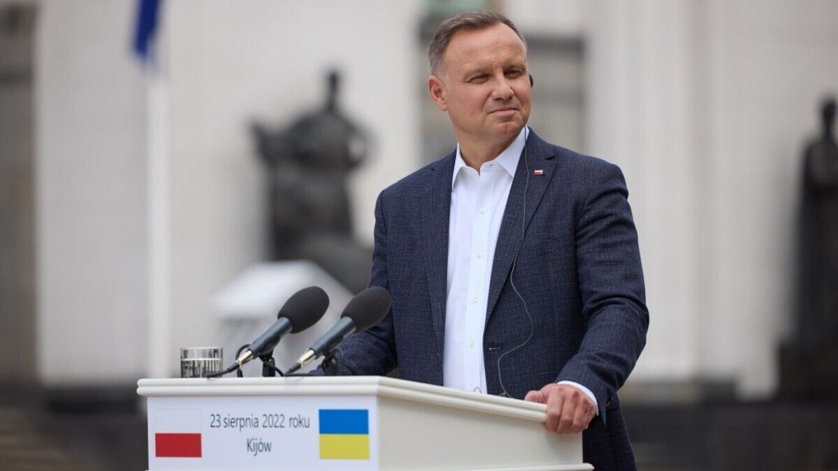 «Надо освободить всю территорию Украины вместе с Крымом», – главные заявления Анджея Дуды во время визита в Киев