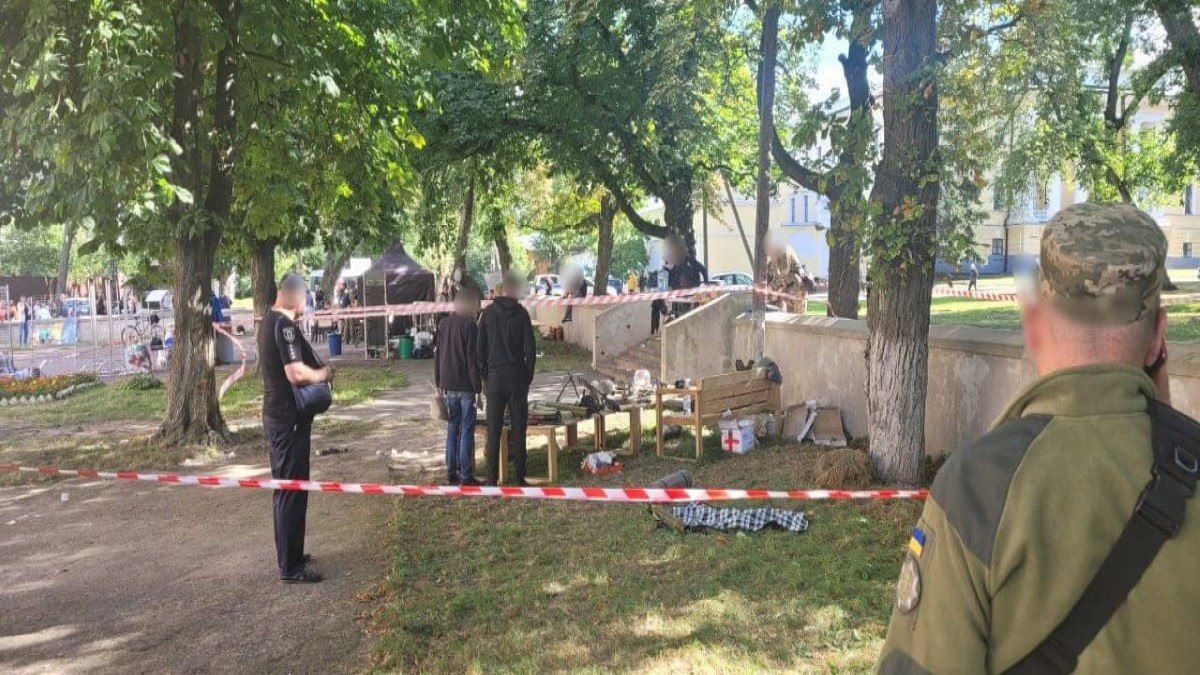 Что известно о взрыве в Чернигове, из-за которого ранены люди, и кто за это ответит