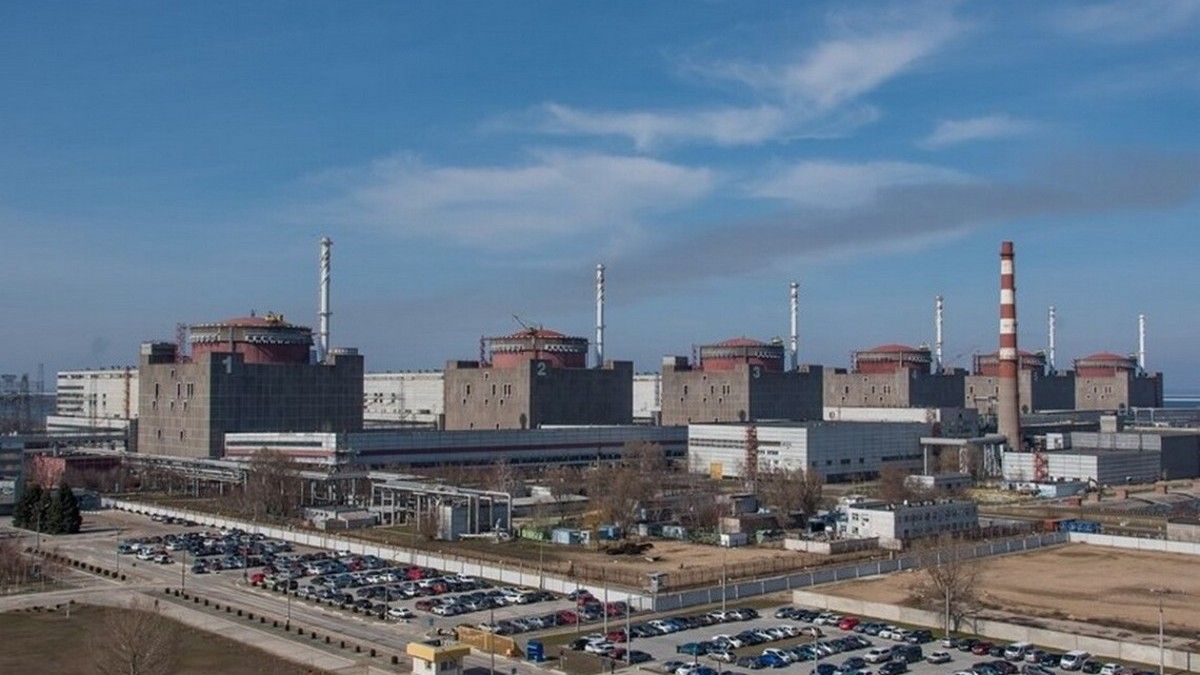 Оккупанты обстреляли Запорожскую АЭС — повреждено оборудование одного из энергоблоков